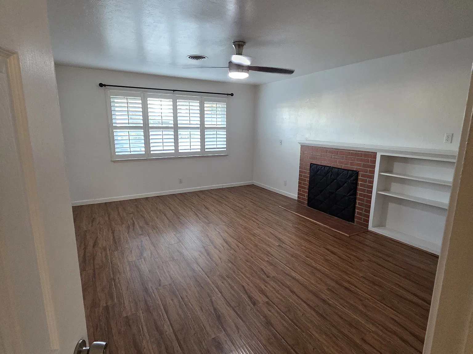 3 bed, 1523 sqft, $2,500 — Photo 2