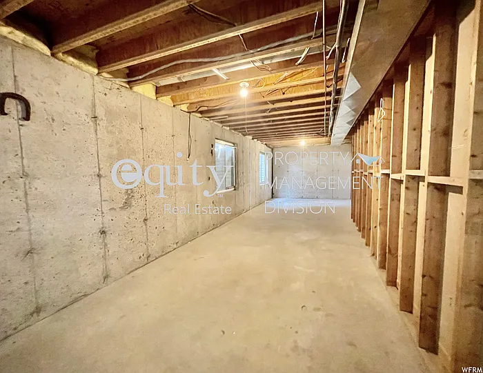 11742 S Tatteredangel Cv — Photo 24