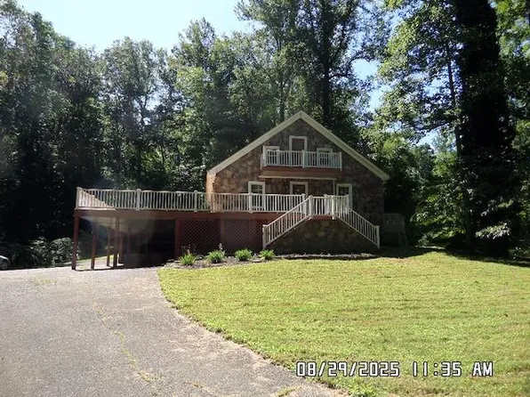 67 Brookledge Ln, Rocky Mount, VA 24151