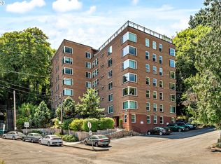 1205 SW Cardinell Dr UNIT 602, Portland, OR 97201