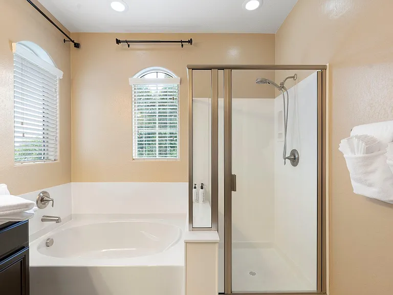 9122 W Coolbrook Ave — Photo 24