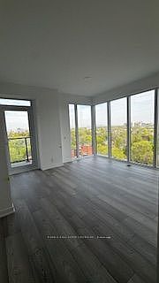 3rd image of 285 Dufferin St #924