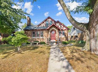 2821 24th Ave, Moline, IL 61265