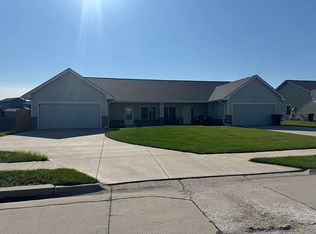 12204 N 149th Cir, Bennington, NE 68007