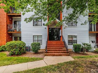 69 Boulder Dr, Edison, NJ 08817