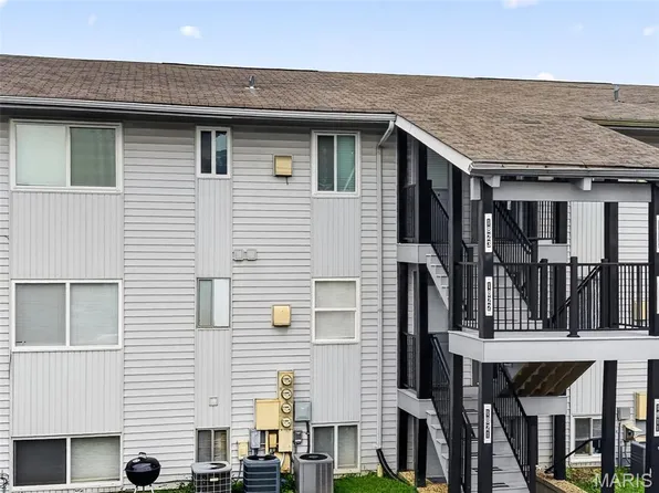 1823 Gascony Parc Dr #1823, Lake Saint Louis, MO 63367