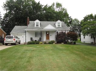 42 Island Dr, Poland, OH