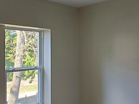 2nd image of 6041 Washington Blvd APT 1