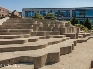 525 N Bowdoin Pl APT 301, Seattle, WA 98103