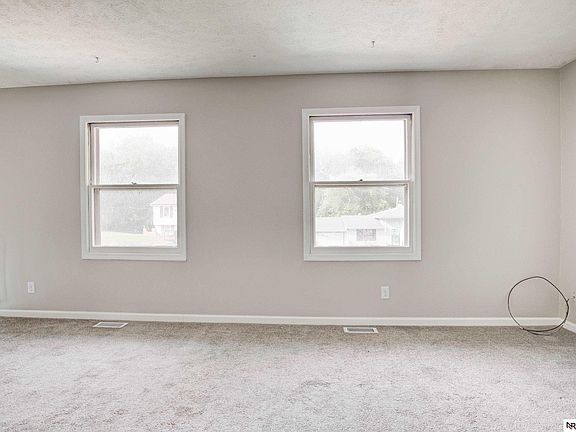 4th image of 5065 Arcadia Ave
