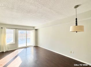 243 Deercroft Ave #243, Ottawa, ON K2J0A1