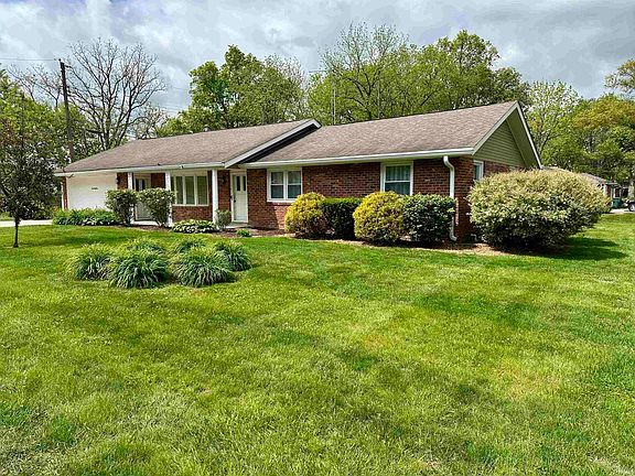 2nd image of 1021 N Brentwood Ln