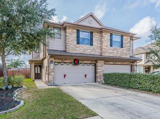 237 Drake Run Ln, Dickinson, TX 77539