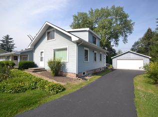 428 S Cass Ave, Westmont, IL 60559
