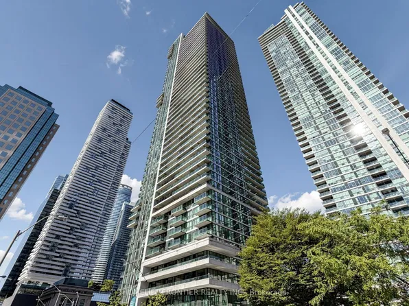 33 Bay St, Toronto, ON