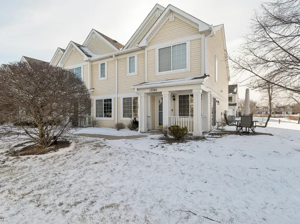 12780 W Wakefield Dr, Beach Park, IL 60083