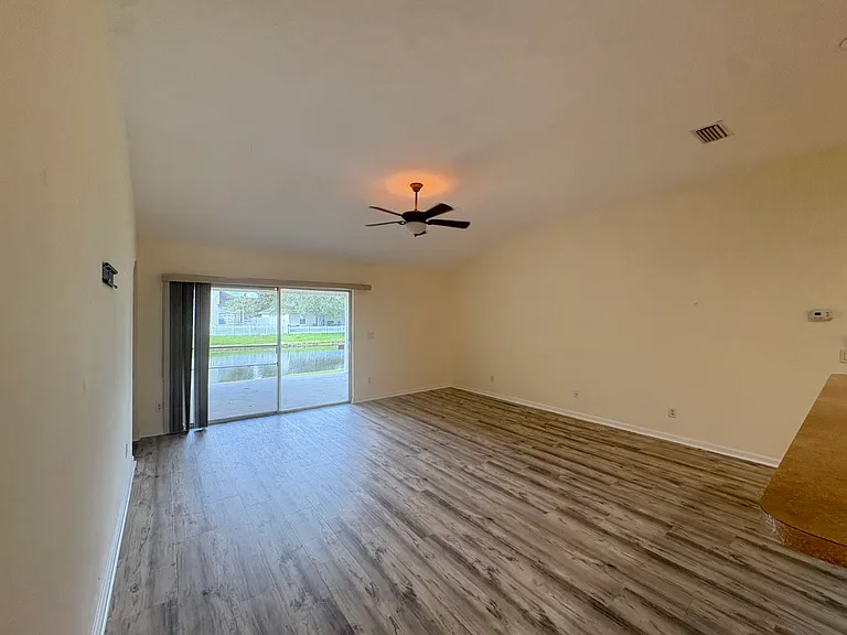 205 N Hidden Tree Dr — Photo 10