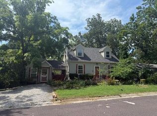 1108 W Stewart Rd, Columbia, MO 65203