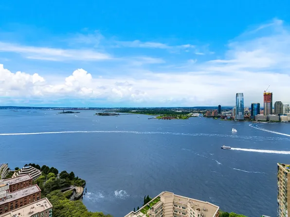 200 Rector Place image 11 of 12