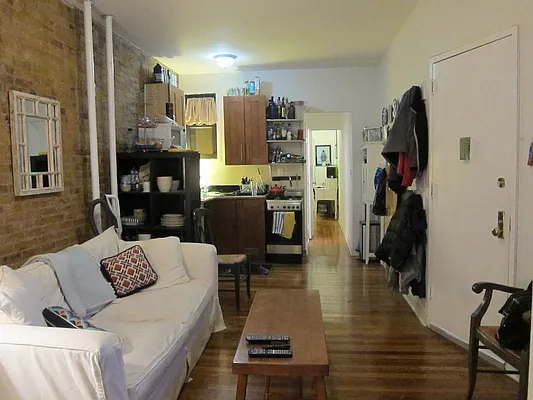 Rented by Tosh Marks Property Group | media 9