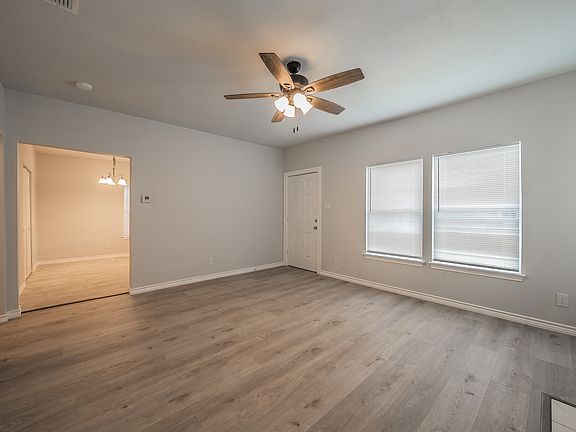 5th image of 3613 Ada Ave