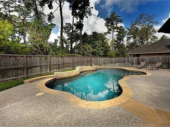 4th image of 126 Hearthshire Cir