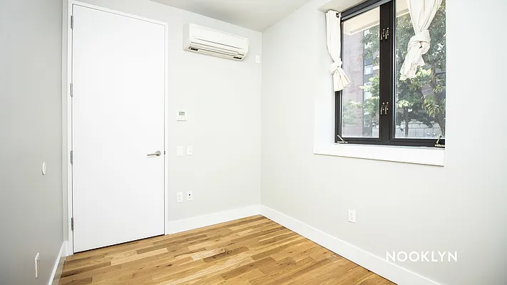 Rented by Nooklyn NYC LLC | media 36