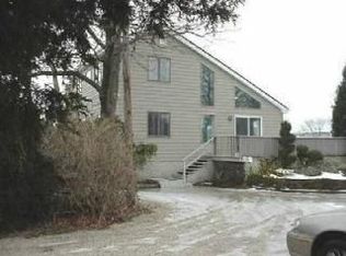 20 Moniebogue Ln, Westhampton Beach, NY 11978