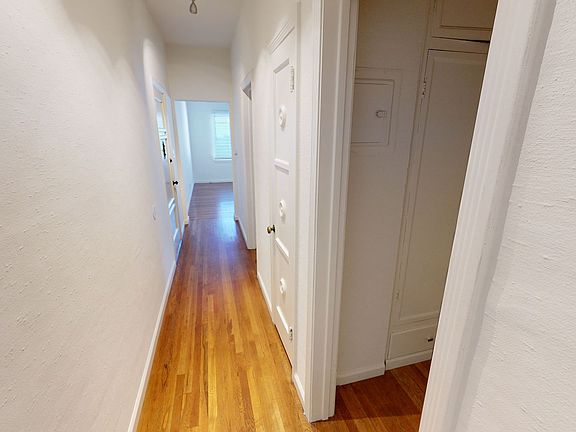 5th image of 335 N Palm Dr APT 204