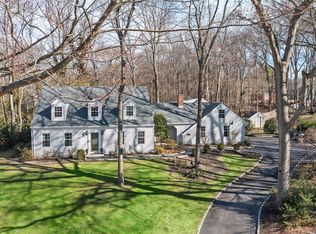 7 Yellow Brick Ct, Northport, NY 11768