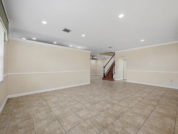 4th image of 9100 Dupont Place