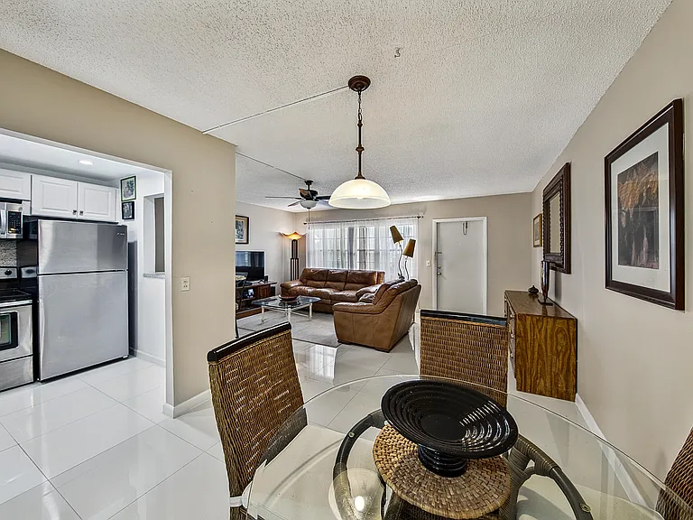 96 Fanshaw Way #C — Photo 11