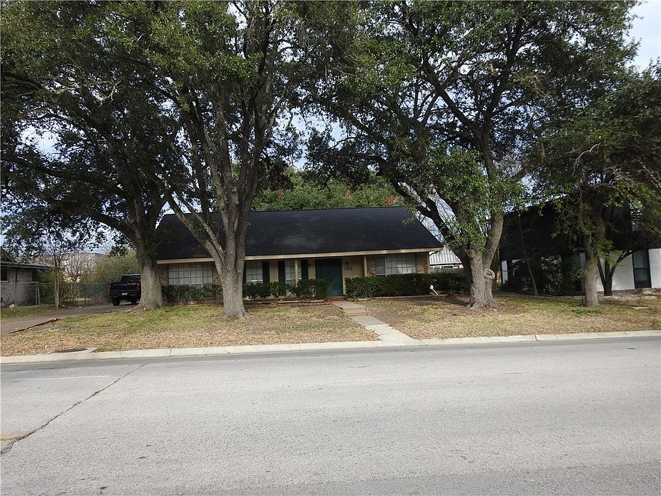 2nd image of 1103 Glade St