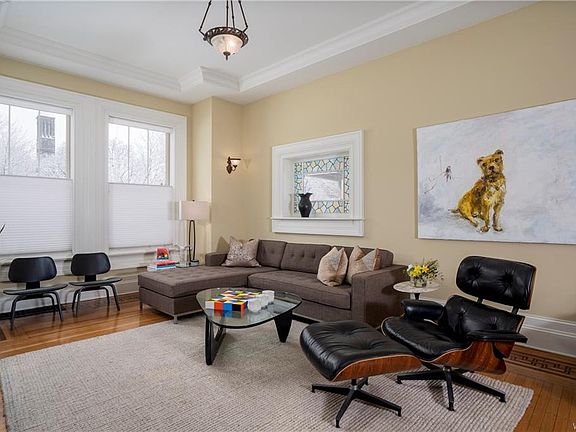 4th image of 51 Symphony Cir