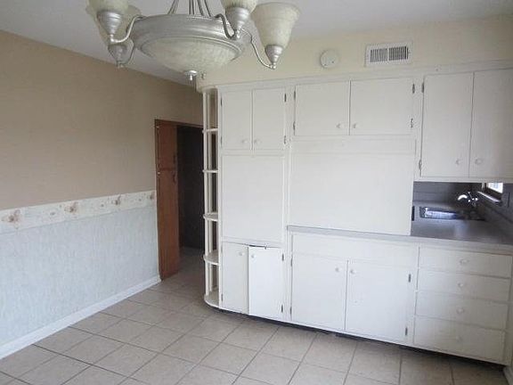 4th image of 59043 Wilray Dr