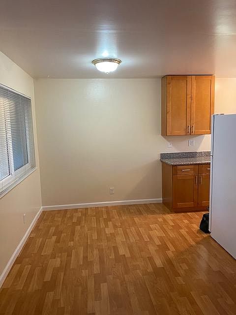 1st image of 2-819 Palm Ave #2