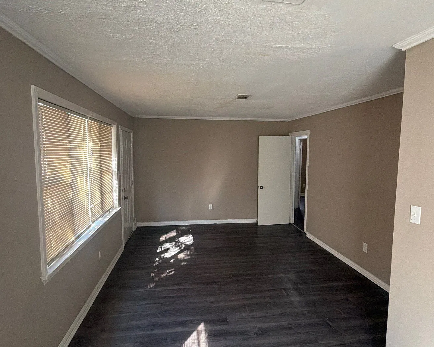 1406 Cadillac Drive - 1 — Photo 3