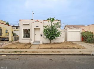 1061 N Minerva Park, Long Beach, CA 90813