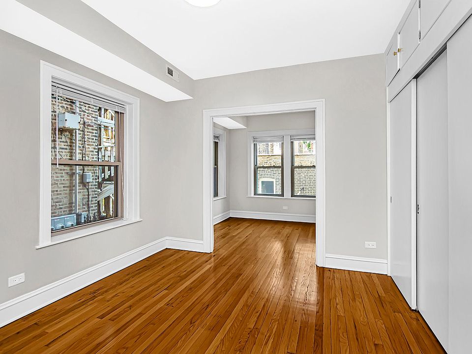 1st image of 2027 W Farragut Ave #1