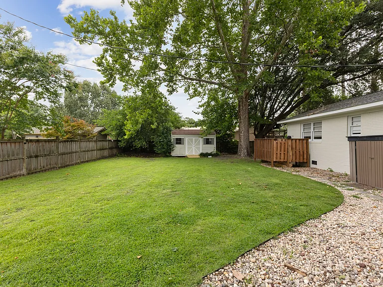 631 Spring Branch Rd — Photo 32