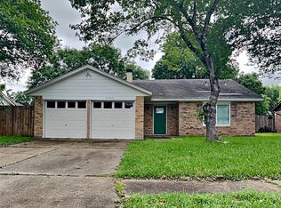 2705 Laurel Creek Way, Pearland, TX 77581
