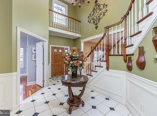 8 Fox Haven Ln, Mullica Hill, NJ 08062