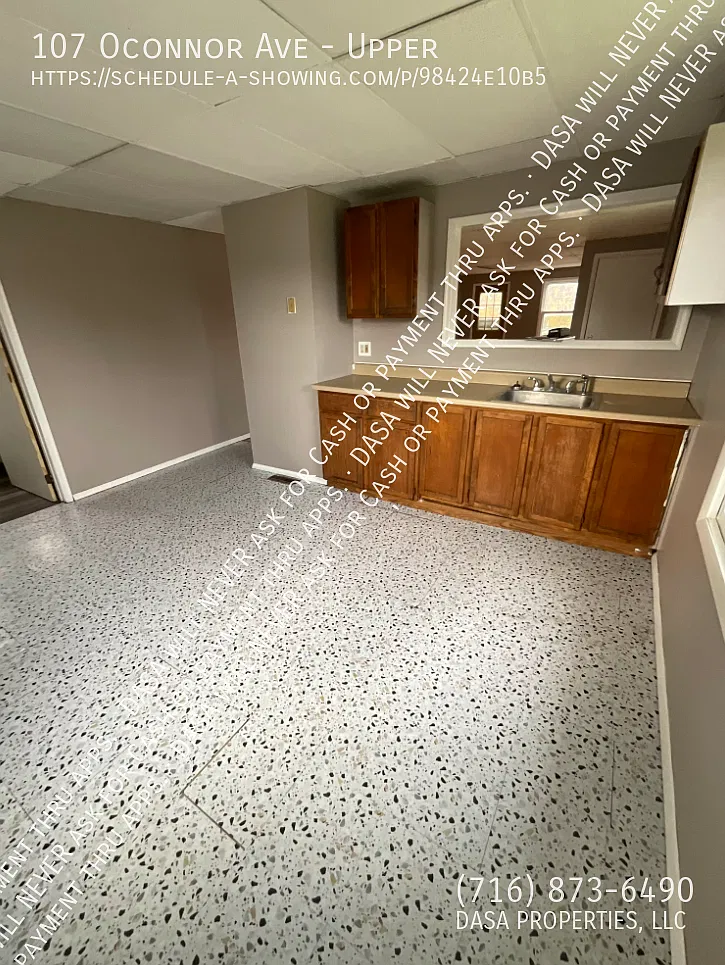107 OConnor Upper - 3 Bed / 1 Bath — Photo 4