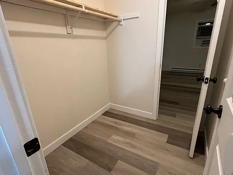 2504 E Oakbrook Dr — Photo 19