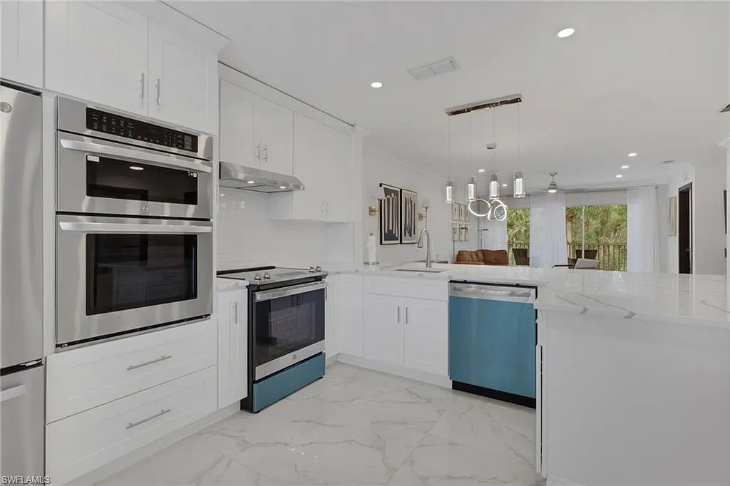 2 bed, 2.0 bath, 1145 sqft, $2,500 — Photo 1