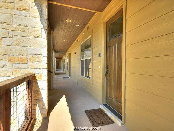 3rd image of 3216 Casita Ct #125