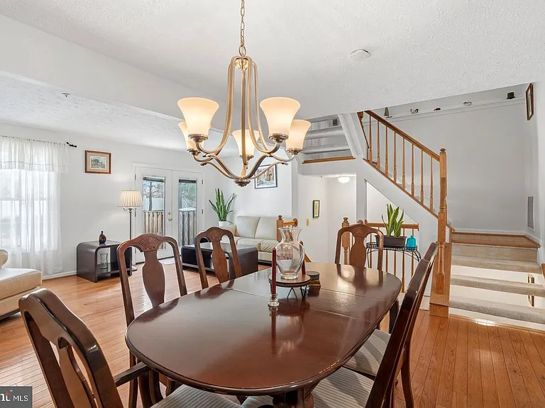 8016 Brightlight Pl — Photo 6