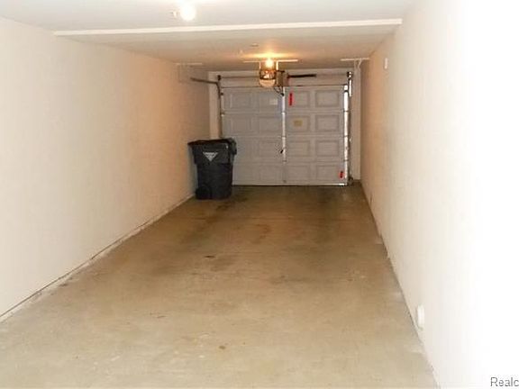 3rd image of 3127 Camden Dr #1
