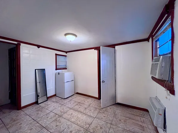 (undisclosed Address), Miami, FL 33167