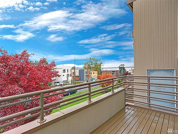 3rd image of 10132 NE 63rd St #14